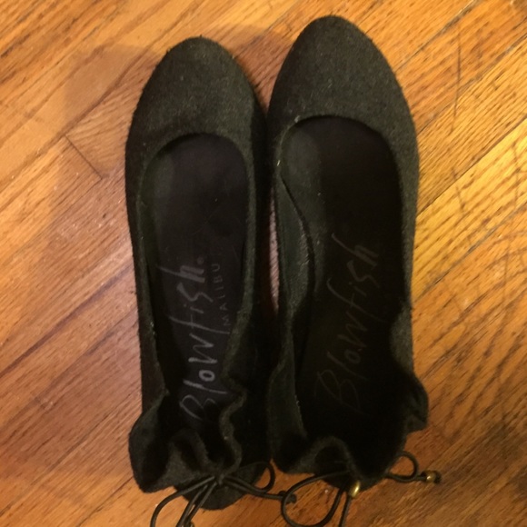 Carcoal grey blowfish flats. Size 8/8.5