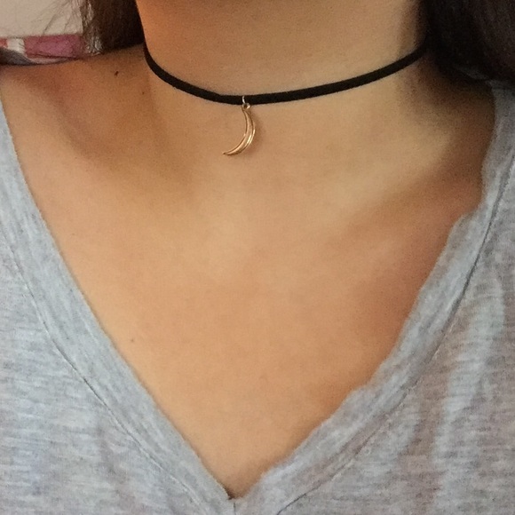 ‼️SOLD‼️ Suede moon choker🌙 - Picture 3 of 3