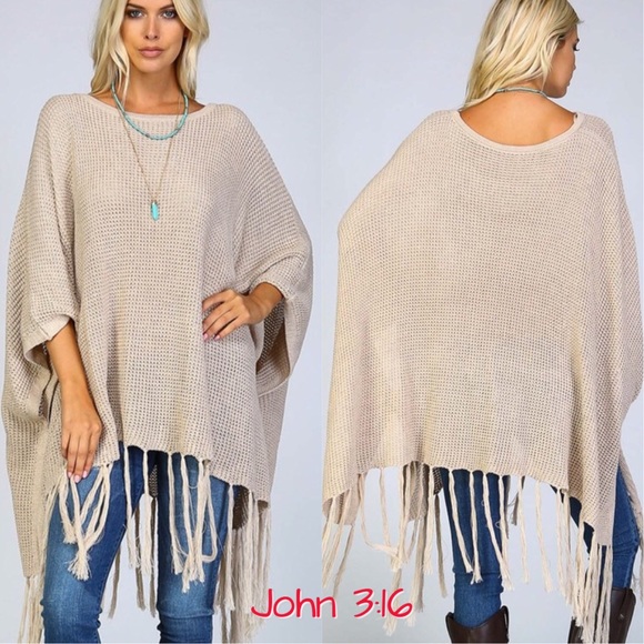 sale✔️Crochet fringe ponchos - Picture 3 of 3