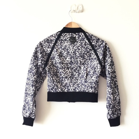 |Onitsuka Tiger x Andrea Pompilio| Cropped Jacket - Picture 2 of 3