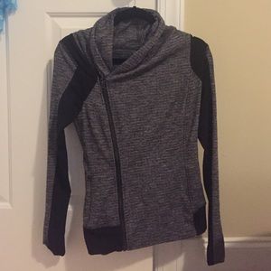 Lulu Lemon Side Zip Black Running Jacket - Size 6