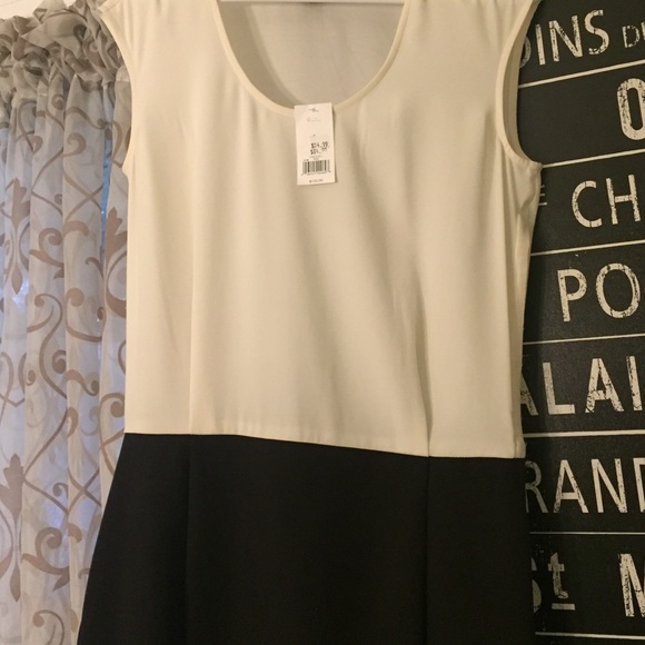 Black/white dress