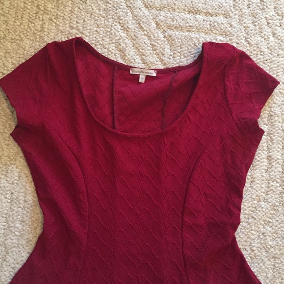 Little Red dress - Picture 3 of 3