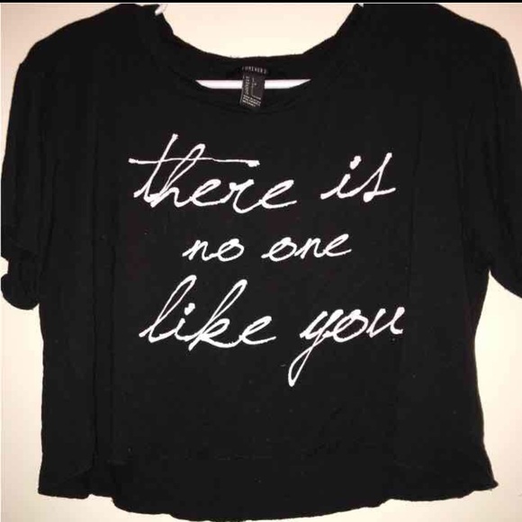 Graphic Crop Top