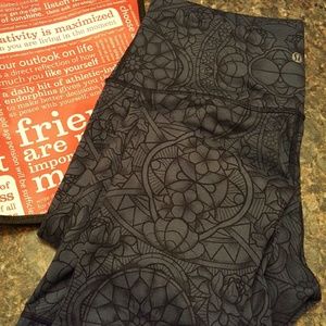 Lululemon rare prisma wunder under roll down crop