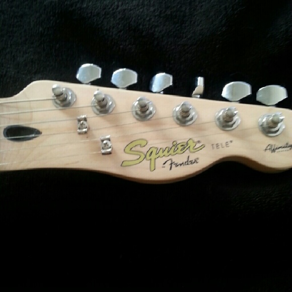 Fender squier - Picture 2 of 4