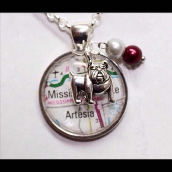 Mississippi state game day map necklace