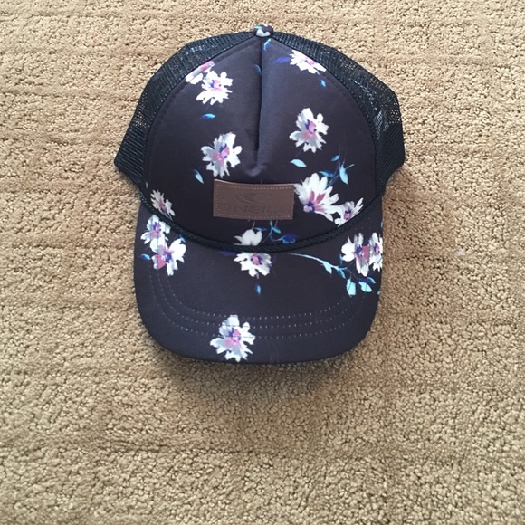 O'Neill flower hat