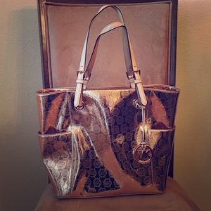 Classic Michael Kors Tote