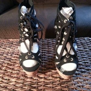 Black open toe wedges!