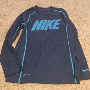Nike dry fit long sleeve shirt