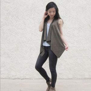 Stylish suede vest - Olive