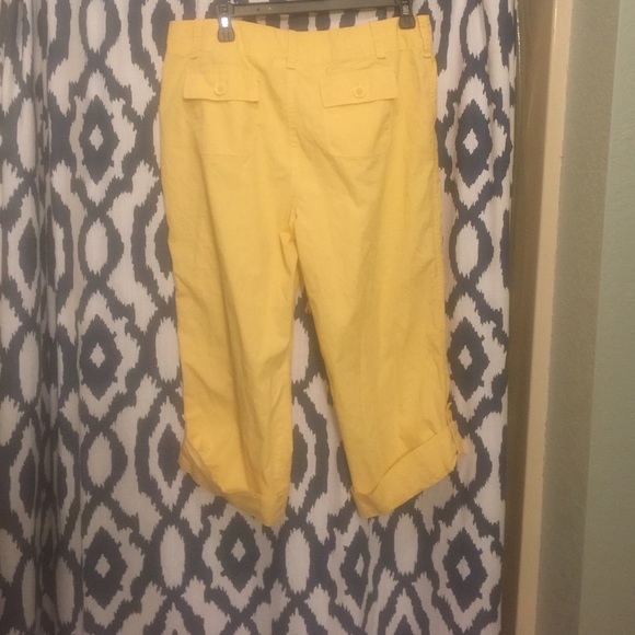 Yellow capris - Picture 2 of 3