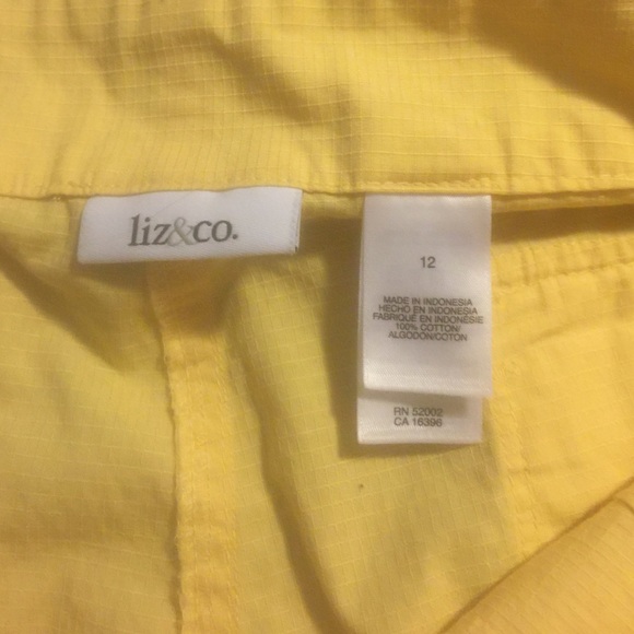 Yellow capris - Picture 3 of 3