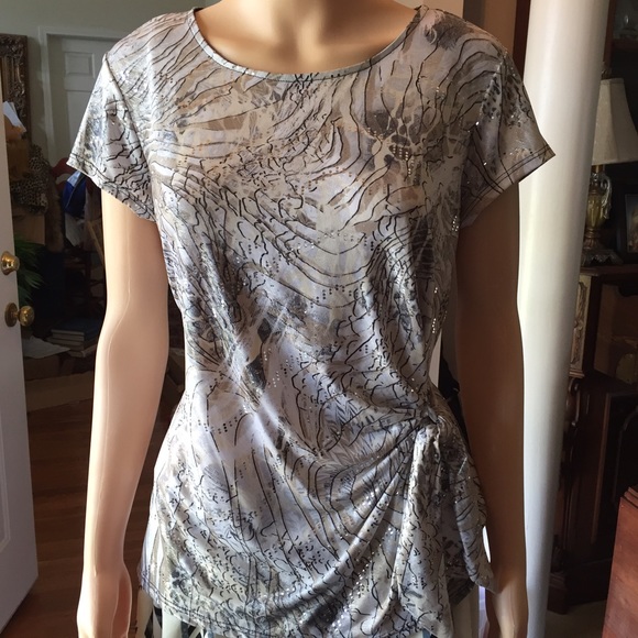 BNWT MSK gray and silver top size L