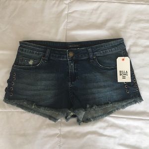 NWT! Billabong slightly distressed jean shorts