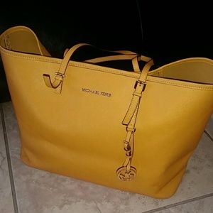 Michael Kors Tote