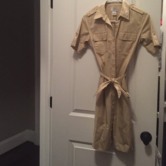 Khaki Ann Taylor petites dress size 4p
