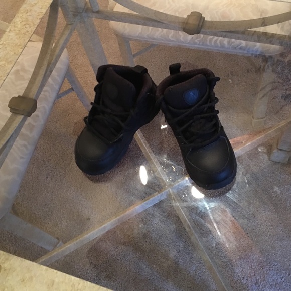 Boys Nike ACG BOOTS