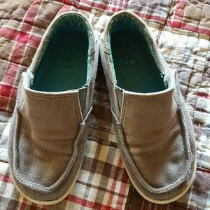 Kids (size 11) SANUKs