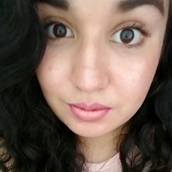 Meet your Posher, Jazmin