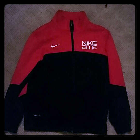 Nike elite sweatshirt.