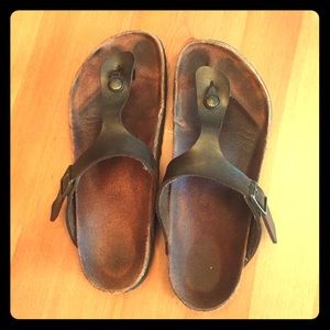 Birkenstocks "Gizeh" Bronze