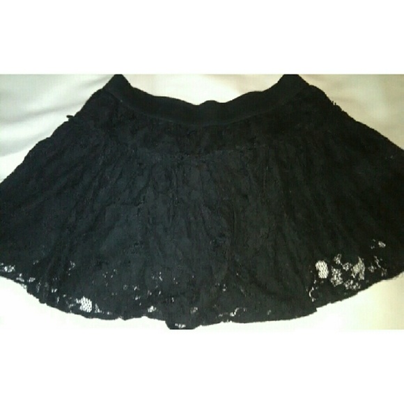 Skirt - Picture 2 of 4