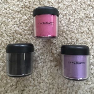 Pigment color powder never been worn