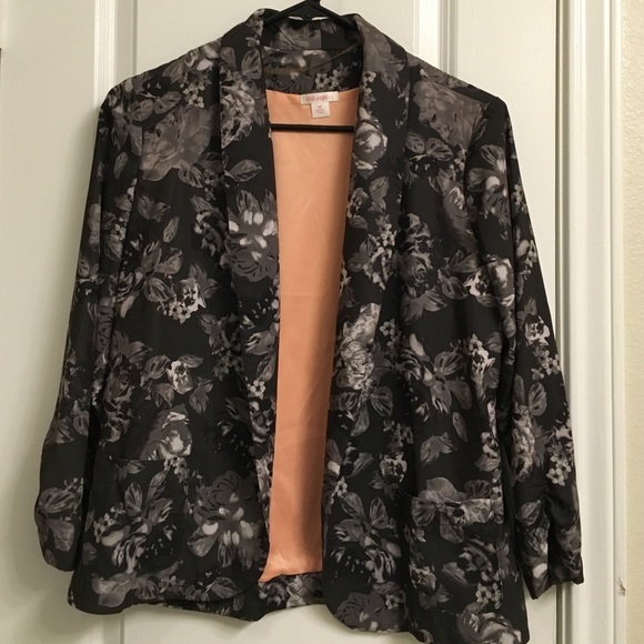 Xhilirarion Gray Floral Open Front Blazer 😍