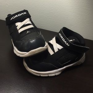 Toddler Jordan Black Cat Trainer