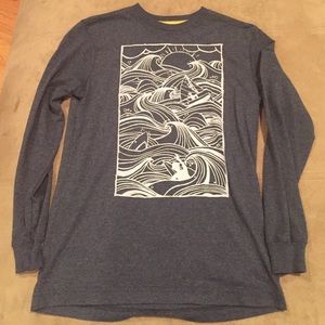 Old Navy long sleeve t-shirt