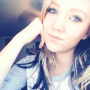 Meet your Posher, Mckenzie