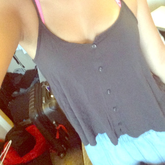Grey tank top