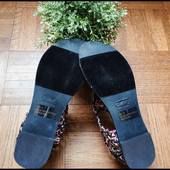 THE LAST ONE 🐼❤Brand New Sandal wih back zip - Picture 3 of 4