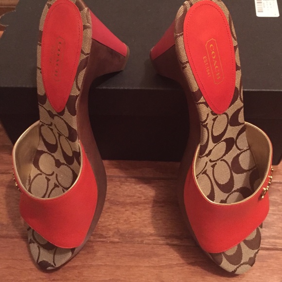 Coach Kathie Sandals Brand new