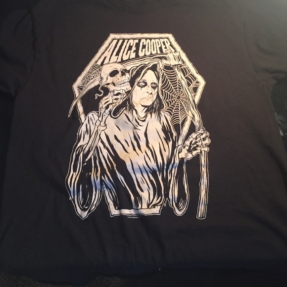Men's medium Alice cooper shirt