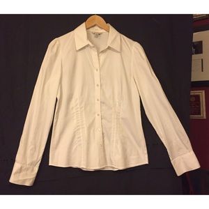 Banana Republic Tops - Banana Republic fitted white button up shirt Banana Republic Tops - Banana Republic fitted white button up shirt