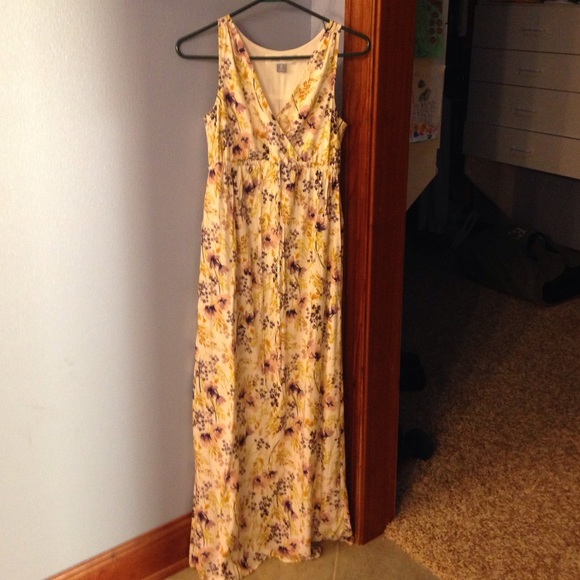 Old Navy Maternity Maxi Dress