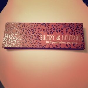 Gently used eyeshadow palette