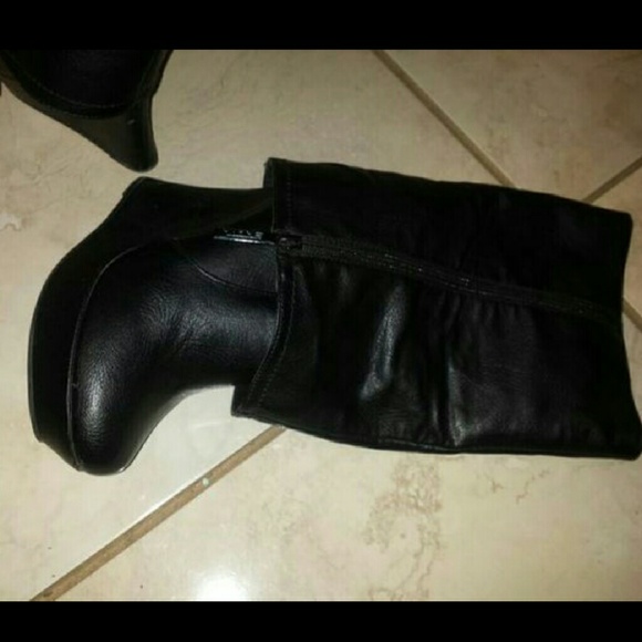 Cuffed boots