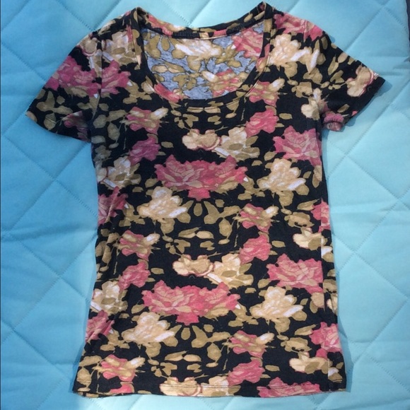Bundles of 3, 30% off! Floral short sleeve T-shirt