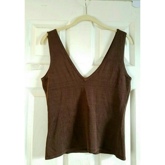 NWT| Yuka {BROWN DEEP V-NECK TOP} - Picture 7 of 8