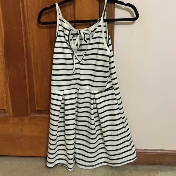 Striped romper - Picture 2 of 2