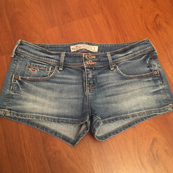 Hollister jean shorts