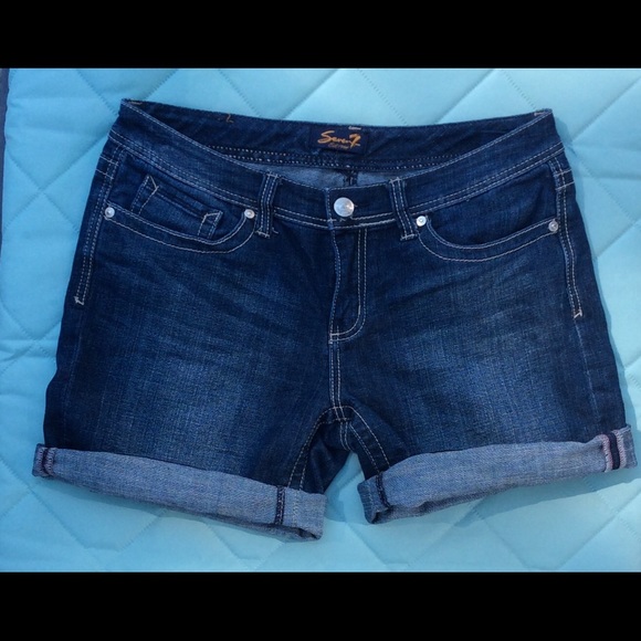Bundles of 3, 30% off! Jean shorts