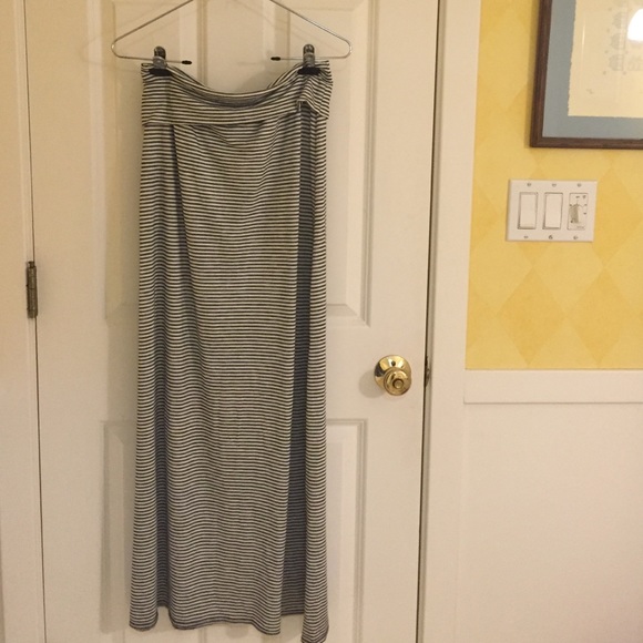 Max Studio maxi skirt