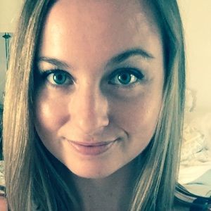 Meet your Posher, Denise