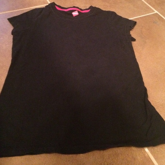 Black Hanes top