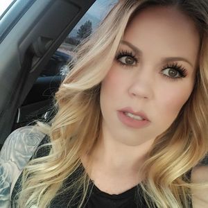 Meet your Posher, Laurel